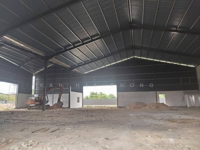Warehouse for Rent in Sungai Buloh (Selangor) - Kah Hee Chong - Interior - PropertyGuru.com.my