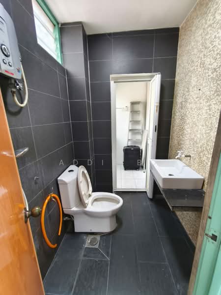 2.5-storey Terraced House for Sale in Taman Cheras Jaya (Cheras) - Addis Bo - Bathroom - PropertyGuru.com.my