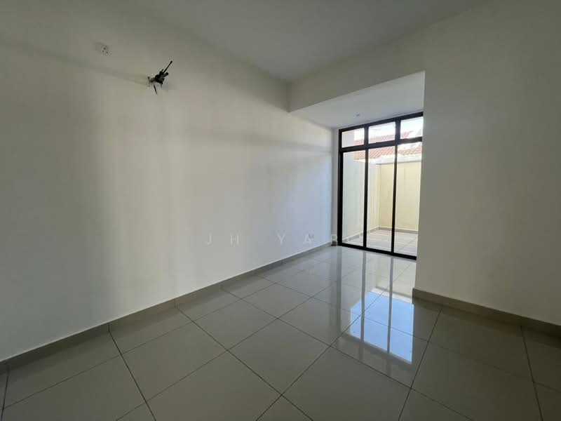 Cluster House for Sale in Bandar Putra (Kulai) - JH Yap - Interior - PropertyGuru.com.my