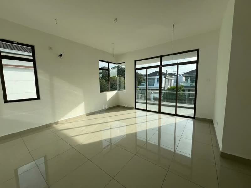 Cluster House for Sale in Bandar Putra (Kulai) - JH Yap - Living Room - PropertyGuru.com.my