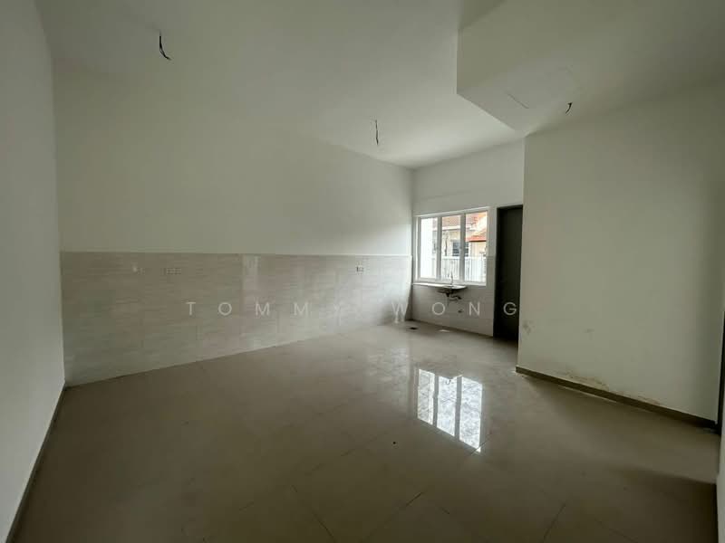 Rumah Berkembar untuk Dijual di Taman Mahkota Pinggiran (Cheras) - Tommy Wong - Kitchen - PropertyGuru.com.my