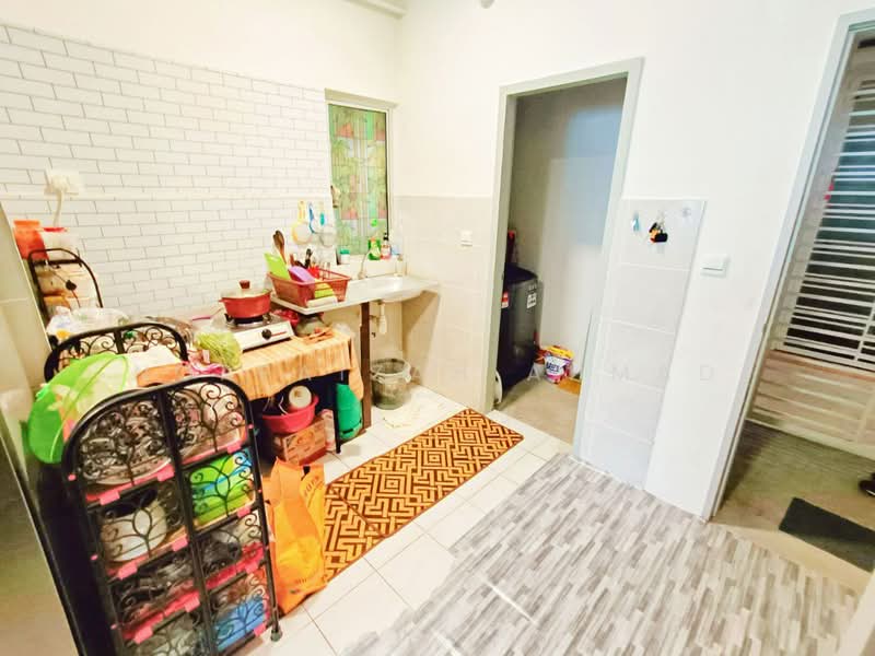 Kemuning Idaman untuk Untuk Dijual - RM 265,000, Apr 2026 - Kitchen - PropertyGuru.com.my
