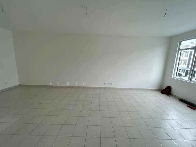 RUMAH BANDAR TOPAZ untuk Untuk Disewa - RM 1,200 /bulan, Apr 2026 - Living Room - PropertyGuru.com.my