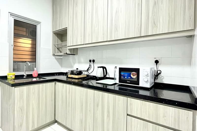 Untuk Disewa - Axis Crown