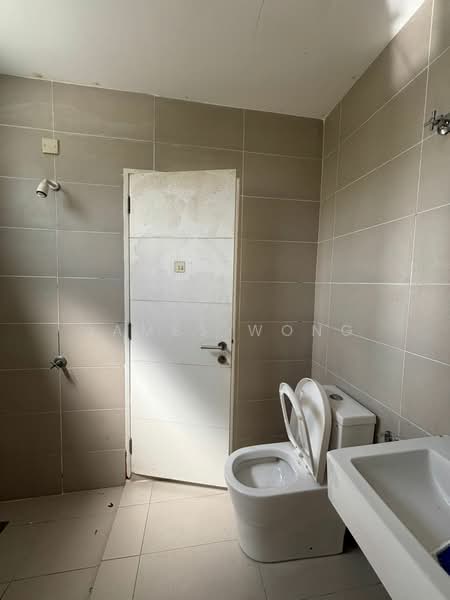 Terraced House for Rent in Bandar Sri Sendayan (Negeri Sembilan) - James Wong - Bathroom - PropertyGuru.com.my
