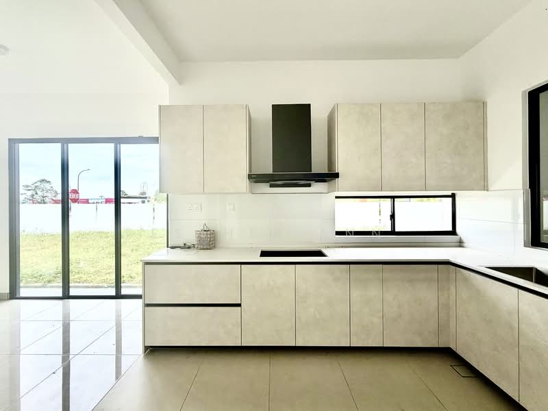 2-storey Terraced House for Rent in Shah Alam (Selangor) - Esther Ann - Kitchen - PropertyGuru.com.my