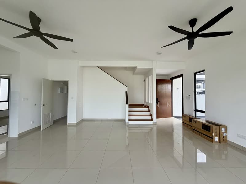2-storey Terraced House for Rent in Shah Alam (Selangor) - Esther Ann - Living Room - PropertyGuru.com.my