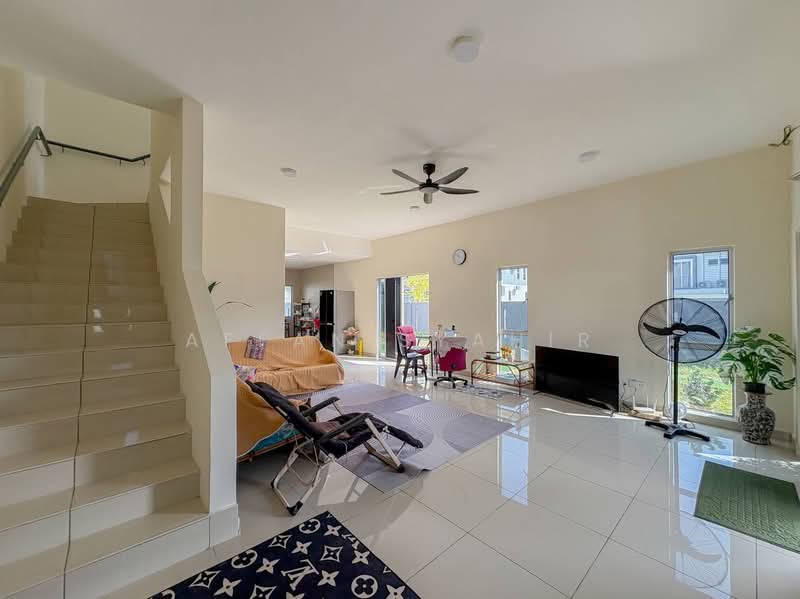 Double Storey Terrace Vista Mutiara 3A Bukit Sg Long, Kajang untuk Untuk Dijual - RM 950,000, Apr 2026 - Living Room - PropertyGuru.com.my