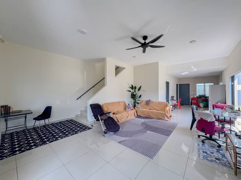 Double Storey Terrace Vista Mutiara 3A Bukit Sg Long, Kajang untuk Untuk Dijual - RM 950,000, Apr 2026 - Living Room - PropertyGuru.com.my