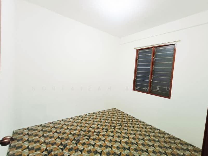 Apartment for Sale at Seri Ayu Apartment - Norfaizah Ahmad - Bedroom - PropertyGuru.com.my