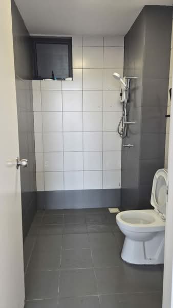 Condominium for Rent at Casa Green - Sam Lee - Bathroom - PropertyGuru.com.my