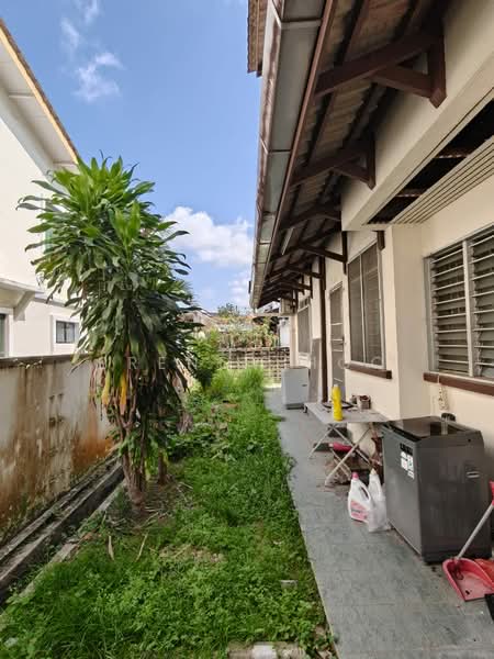 2 Storey Semi-D @ Jalan Cermat 5, Taman Pelangi untuk Untuk Dijual - RM 2,200,000, Apr 2026 - Exterior - PropertyGuru.com.my
