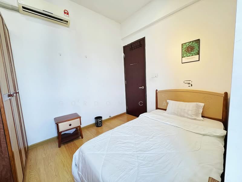 Royal Strand @ Country Garden Danga Bay untuk Untuk Disewa - RM 950 /bulan, Apr 2026 - Bedroom - PropertyGuru.com.my