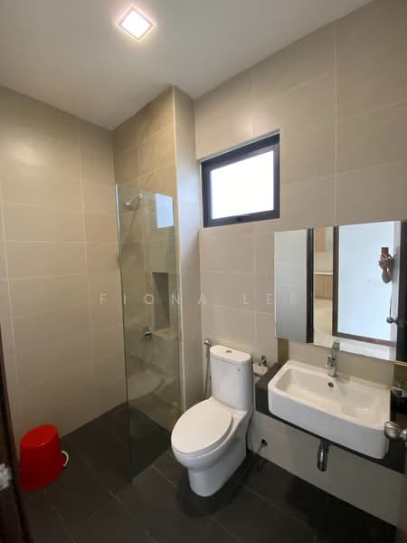 Semi-Detached House for Rent in Telok Panglima Garang (Selangor) - Fiona Lee - Bathroom - PropertyGuru.com.my