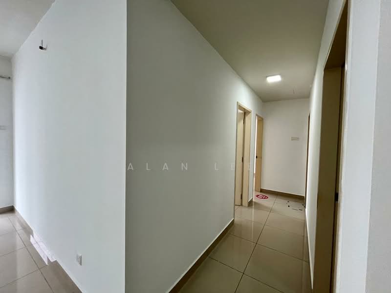 Service Residence for Sale at Maxim Residences - Alan Lee - Corridor - PropertyGuru.com.my