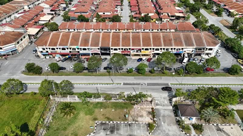 Kedai / Pejabat untuk Dijual di Sungai Besar (Selangor) - Wan Azlan Ahmad - Exterior - PropertyGuru.com.my