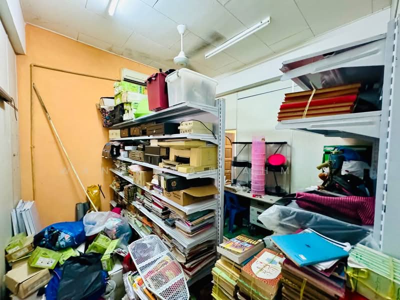 Kedai / Pejabat untuk Dijual di Sungai Besar (Selangor) - Wan Azlan Ahmad - PropertyGuru.com.my