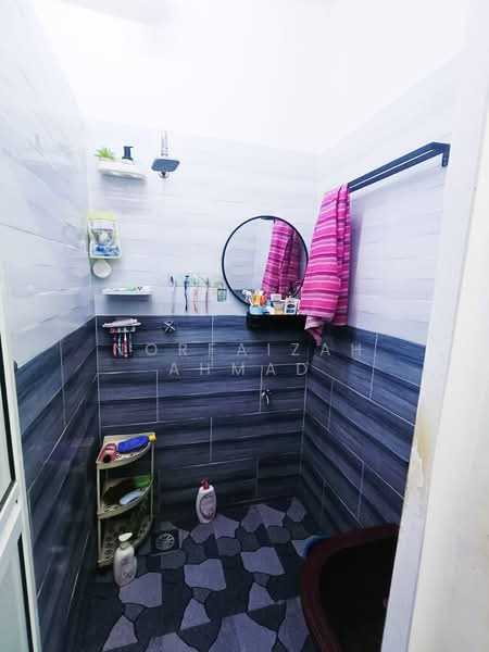 Apartment for Sale at Seri Ayu Apartment - Norfaizah Ahmad - Bathroom - PropertyGuru.com.my