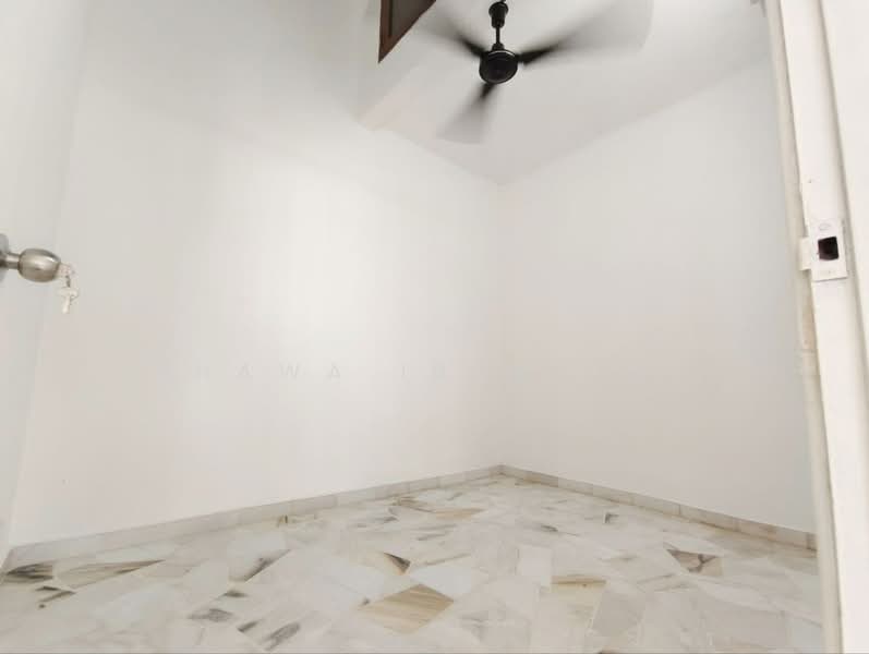 1-storey Terraced House for Sale in Taman Desa Jasmin (Nilai) - Hawa Ibrahim - Interior - PropertyGuru.com.my