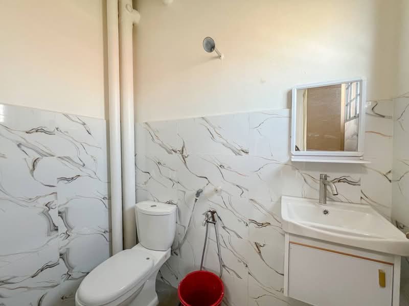 Pangsapuri Seri Mawar untuk Untuk Dijual - RM 200,000, Apr 2026 - Bathroom - PropertyGuru.com.my