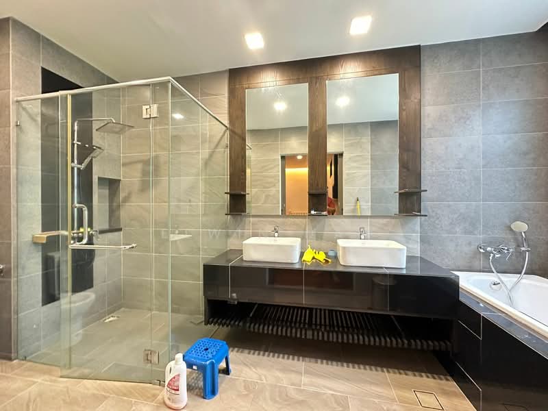 Zero-Lot Bungalow for Sale in Bandar Country Homes (Rawang) - Elwin Mah - Bathroom - PropertyGuru.com.my