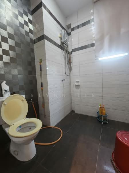 Semi-Detached House for Sale in Taman Bukit Minyak Permai (Bukit Mertajam) - Elynn Tee - Bathroom - PropertyGuru.com.my