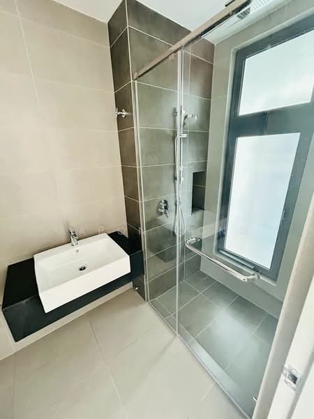 Service Residence for Rent at Sunway Belfield - Aaron Wong - Bathroom - PropertyGuru.com.my