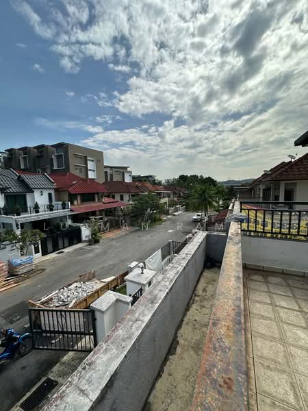 Semi-Detached House for Sale in Pusat Bandar Putra Permai (Seri Kembangan) - Luqman Ramli - Exterior - PropertyGuru.com.my