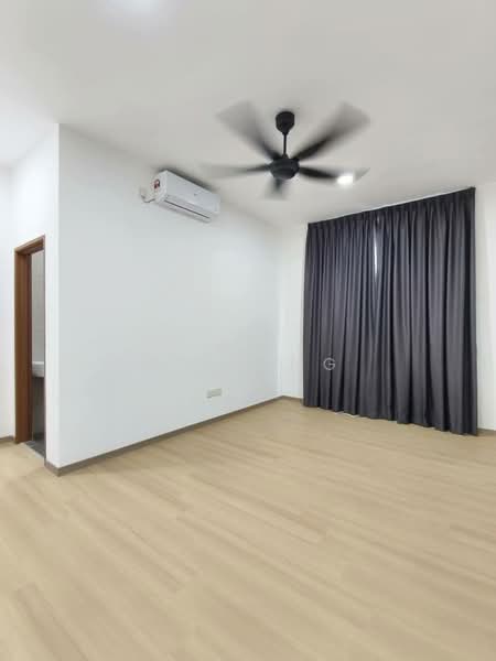 Semi-Detached House for Rent in Taman Mount Austin (Tebrau) - Rain Ng - Interior - PropertyGuru.com.my