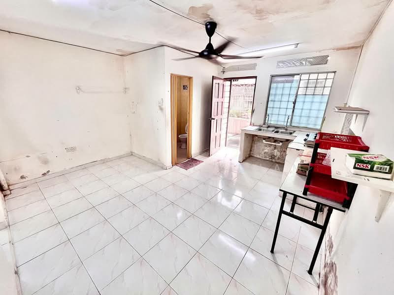 2-storey Terraced House for Sale in Shah Alam (Selangor) - Syamsul Ilham - Interior - PropertyGuru.com.my