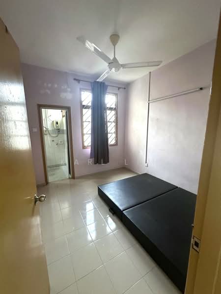 2-storey Terraced House for Sale in Permas Jaya (Johor Bahru) - Karl Lim - Bedroom - PropertyGuru.com.my