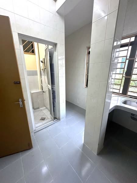 2-storey Terraced House for Sale in Permas Jaya (Johor Bahru) - Karl Lim - Bathroom - PropertyGuru.com.my