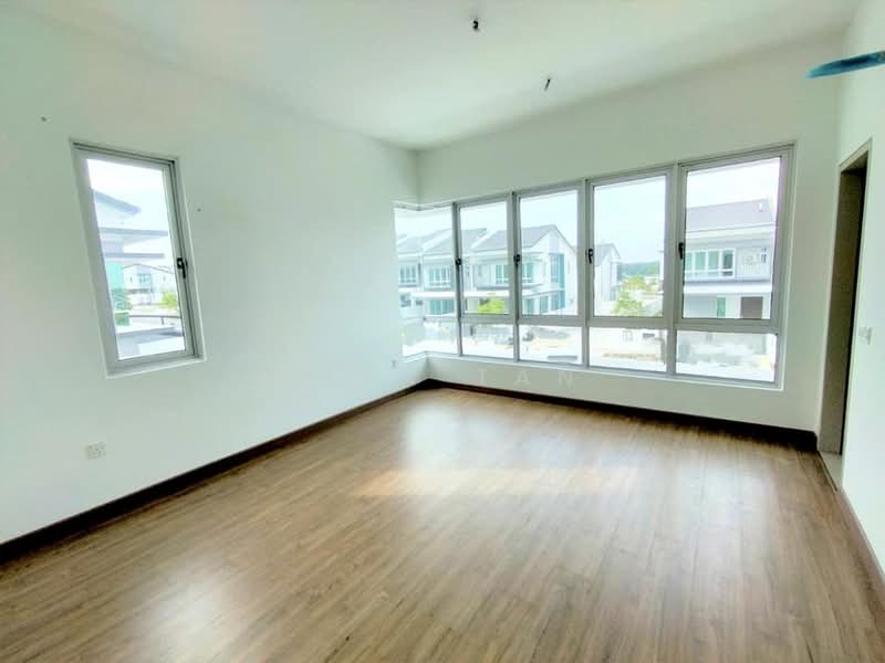 2-storey Terraced House for Sale in Seremban 2 (Negeri Sembilan) - Alex Tan - Living Room - PropertyGuru.com.my
