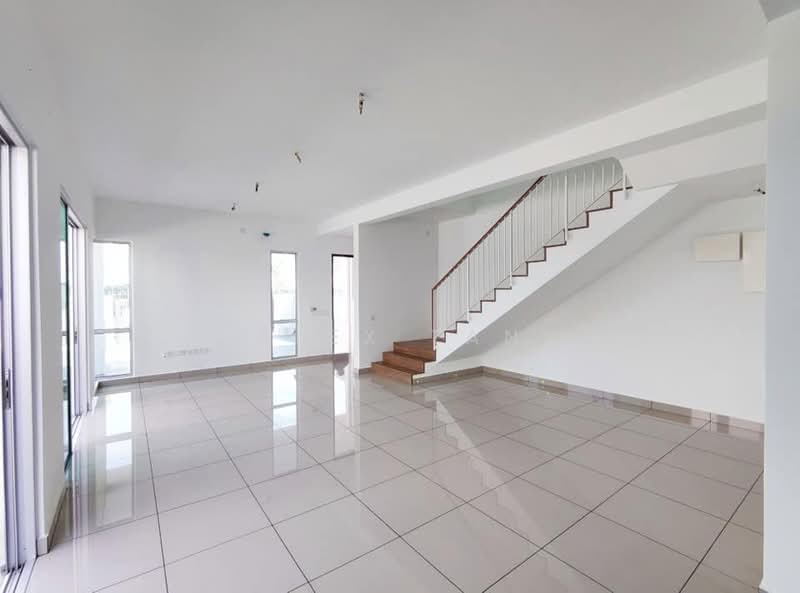 2-storey Terraced House for Sale in Seremban 2 (Negeri Sembilan) - Alex Tan - Living Room - PropertyGuru.com.my