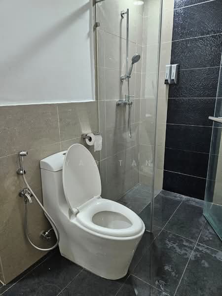 Service Residence for Rent at Regency Suites @ Bangsar Trade Centre - Yao Tan - Bathroom - PropertyGuru.com.my