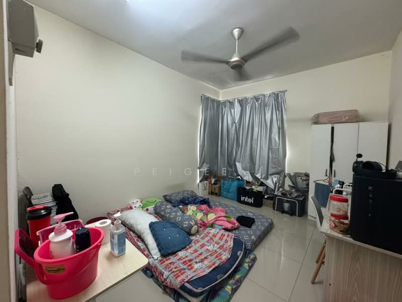 Condominium for Sale at Platinum Lake PV 15 - PeiGee . - Bedroom - PropertyGuru.com.my