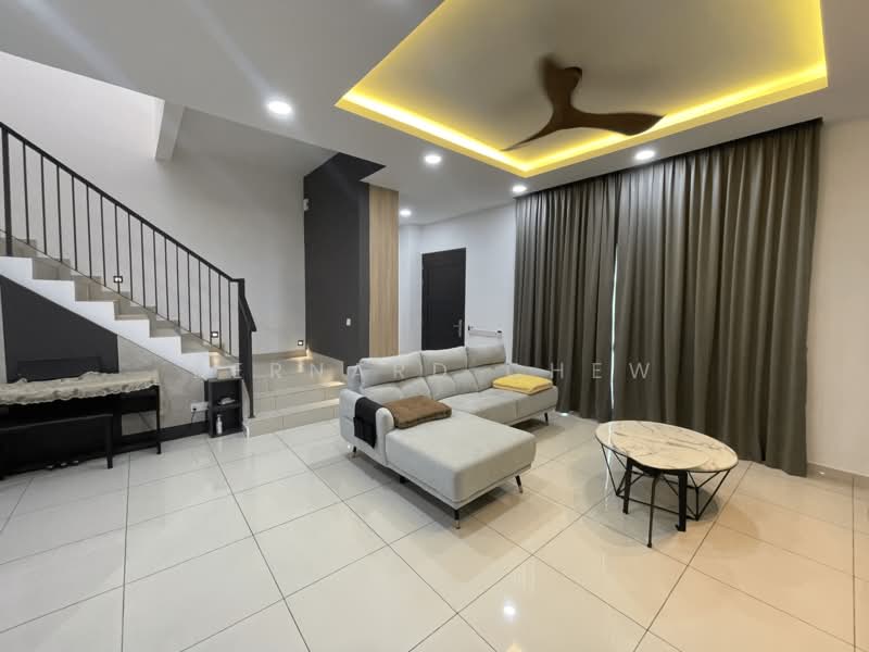 Rumah Teres untuk Disewa di Bandar Cassia (Batu Kawan) - Bernard Chew - Living Room - PropertyGuru.com.my