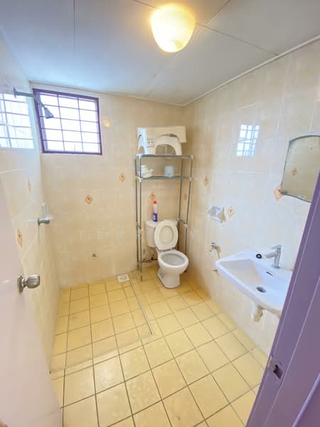 Kondominium untuk Disewa di Casa Puteri Condominium - Terry Yee - Bathroom - PropertyGuru.com.my