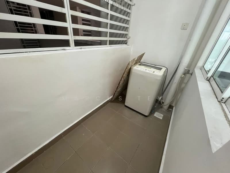 Apartment for Rent at Nusa Heights (Nusa Puncak) - Marcus Tey - Balcony - PropertyGuru.com.my