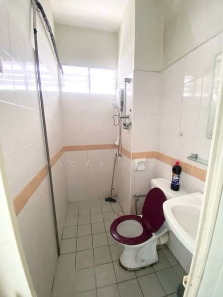 Condominium for Rent at Vistaria Condominium - Vicky Leow - Bathroom - PropertyGuru.com.my