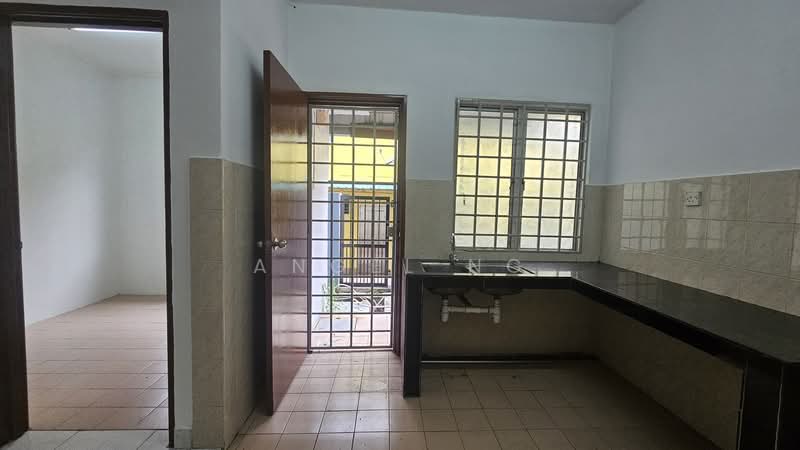2-storey Terraced House for Sale in Alam Damai (Cheras) - Angel Ng - Kitchen - PropertyGuru.com.my