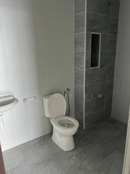 Condominium for Sale at KSL Residence 2 @ Kangkar Tebrau - Hui Hui Lim - Bathroom - PropertyGuru.com.my