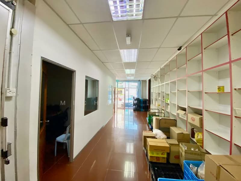 Factory for Rent in Cheras (Kuala Lumpur) - Michael Loh - Corridor - PropertyGuru.com.my