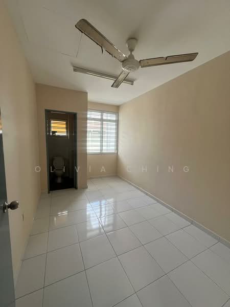 2-storey Terraced House for Sale in Nusantara Prima (Gelang Patah) - Olivia Ching - Bathroom - PropertyGuru.com.my