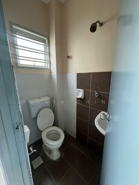 2-storey Terraced House for Sale in Nusantara Prima (Gelang Patah) - Olivia Ching - Bathroom - PropertyGuru.com.my