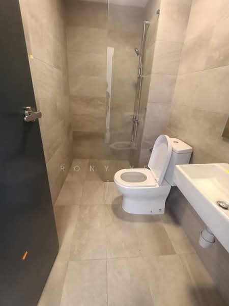 Henna Residence @ The Quartz WM untuk Untuk Disewa - RM 2,600 /bulan, Mac 2026 - Bathroom - PropertyGuru.com.my