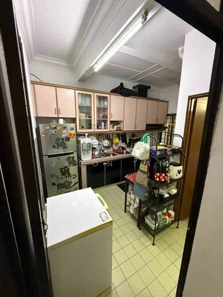 2-storey Terraced House for Sale in Permas Jaya (Johor) - Jason Tan - Kitchen - PropertyGuru.com.my