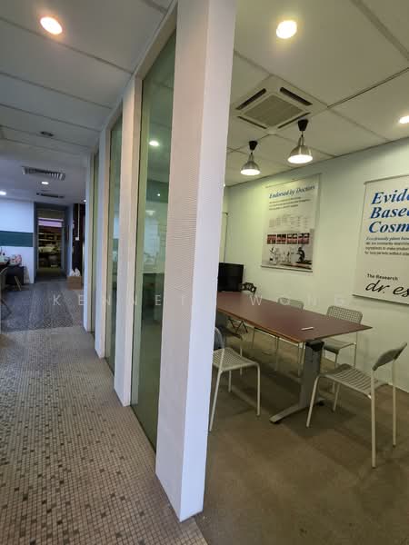 Office for Rent in Petaling Jaya (Selangor) - Kenneth Wong - Corridor - PropertyGuru.com.my