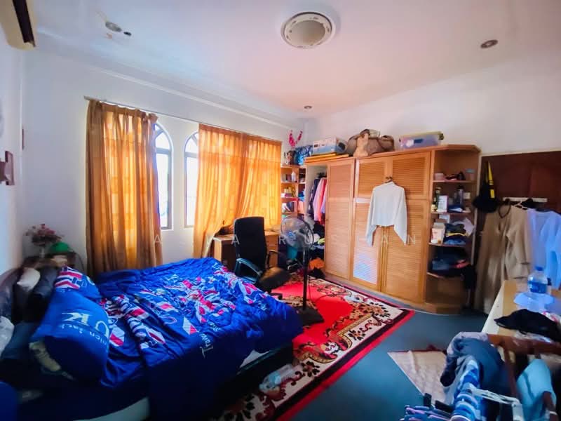 Bungalow for Sale in Seksyen 6 (Shah Alam) - Tasya Ruslan - Bedroom - PropertyGuru.com.my