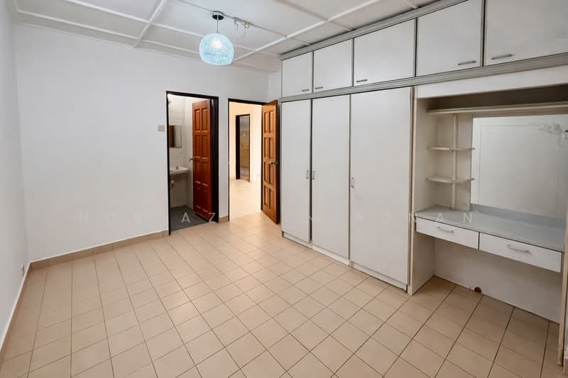 1.5-storey Terraced House for Sale in Subang Jaya (Selangor) - Nor Azdlin Adnan - Bedroom - PropertyGuru.com.my